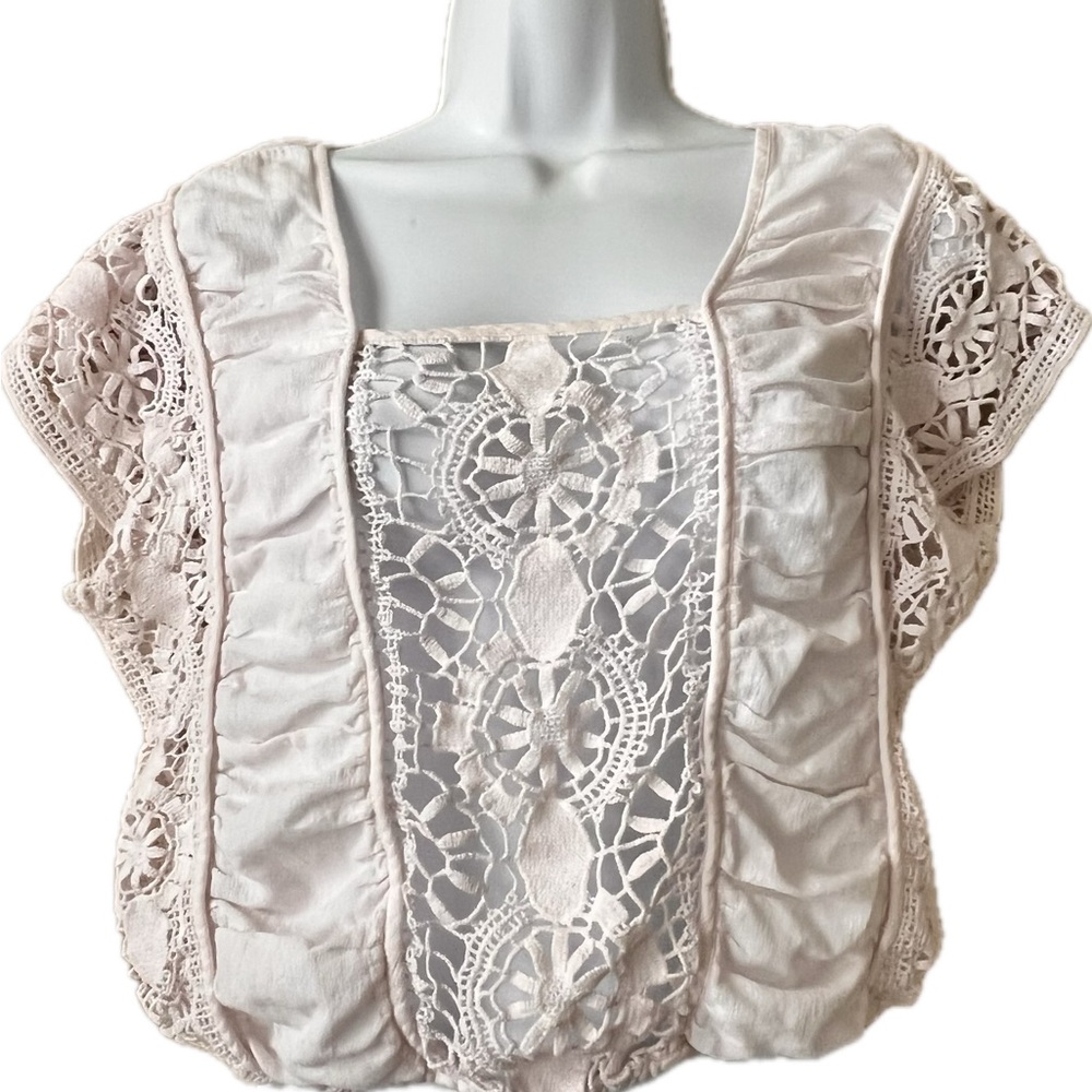Free People crochet panel elastic waist crop top super feminine!  Size M